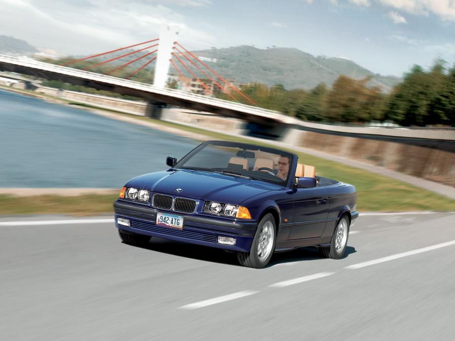  BMW 328i Convertible 1995 года  (фото 4 из 4)